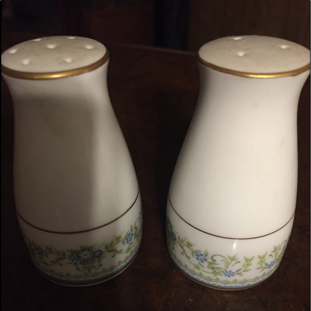 Noritake Vintage Salt & Pepper Shakers